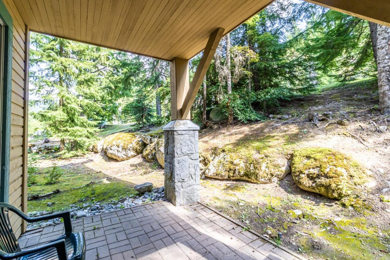 Snowbird Townhouses By Elevate Vacations Whistler Exterior foto