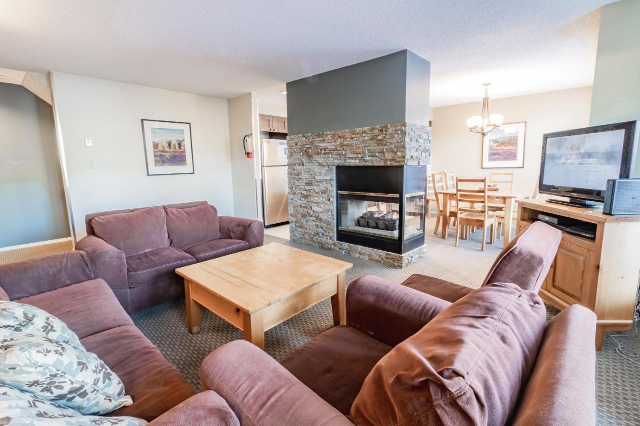 Snowbird Townhouses By Elevate Vacations Whistler Exterior foto